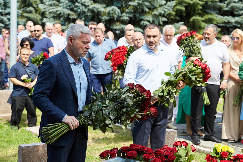 Харків'яни вшанували пам'ять Геннадія Кернеса