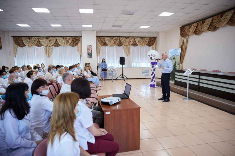 Біля дитячої обласної лікарні відремонтують дорогу
