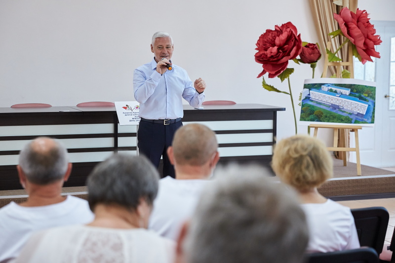 Біля дитячої обласної лікарні відремонтують дорогу