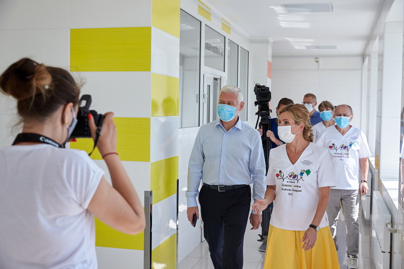 Біля дитячої обласної лікарні відремонтують дорогу