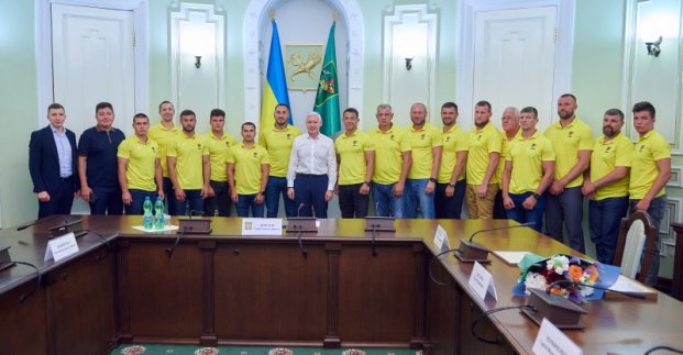 У міськраді нагородили 12-разових чемпіонів України з регбі-7