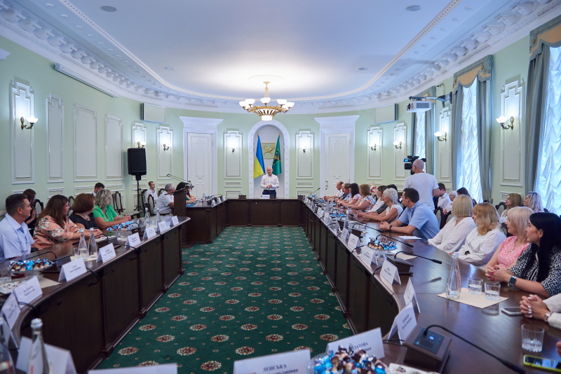 У міськраді пройшов прийом до Дня працівників торгівлі