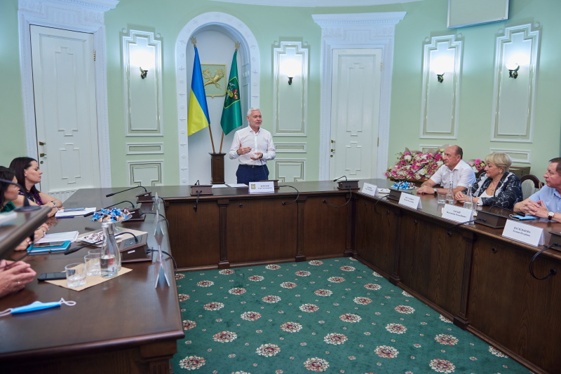 У міськраді пройшов прийом до Дня працівників торгівлі