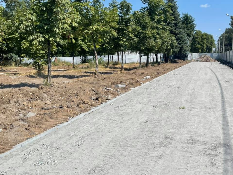 У місті триває реконструкція парку «Юність»