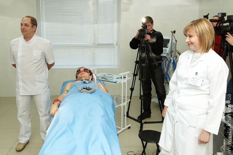 Центр щелепно-лицевої хірургії отримав нові ліжка