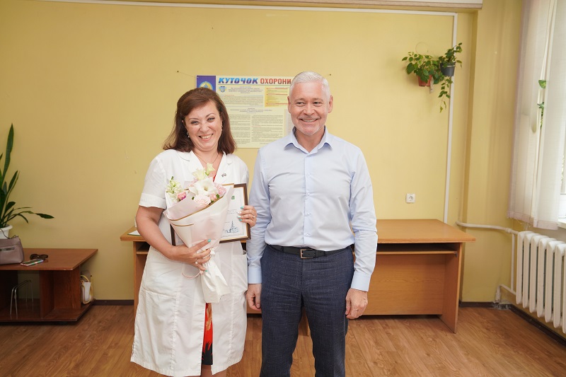 У Харкові продовжують модернізувати холи міських поліклінік