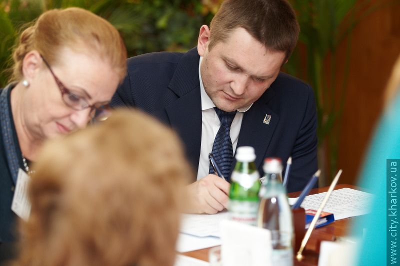Працівники заводу «Комунар» стануть власниками житла в гуртожитку
