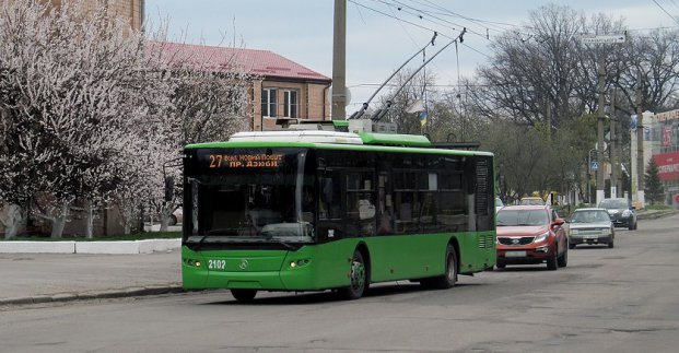 На вулиці Дудинської обмежать рух транспорту