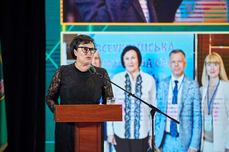 Харківським вчителям підвищать надбавки за престижність праці