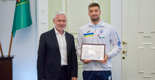 Ігор Терехов нагородив харківських паралімпійців