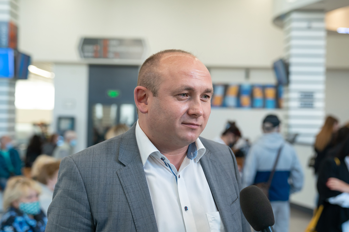 У центрах адмінпослуг допомагають оформити «Картку харків'янина» 