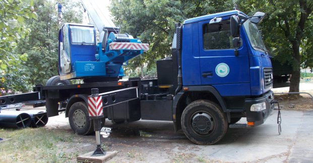 «Харківводоканал» продовжує замінювати застарілі мережі