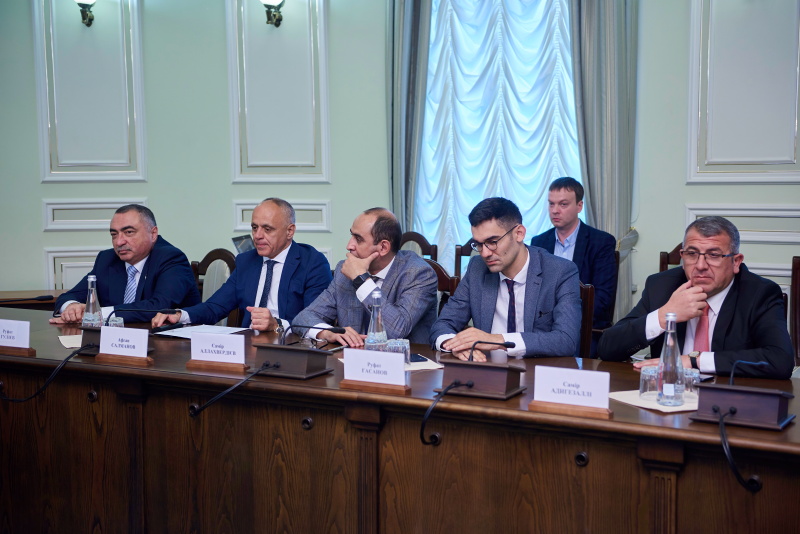 Ігор Терехов зустрівся з офіційними делегаціями та діаспорою Азербайджану