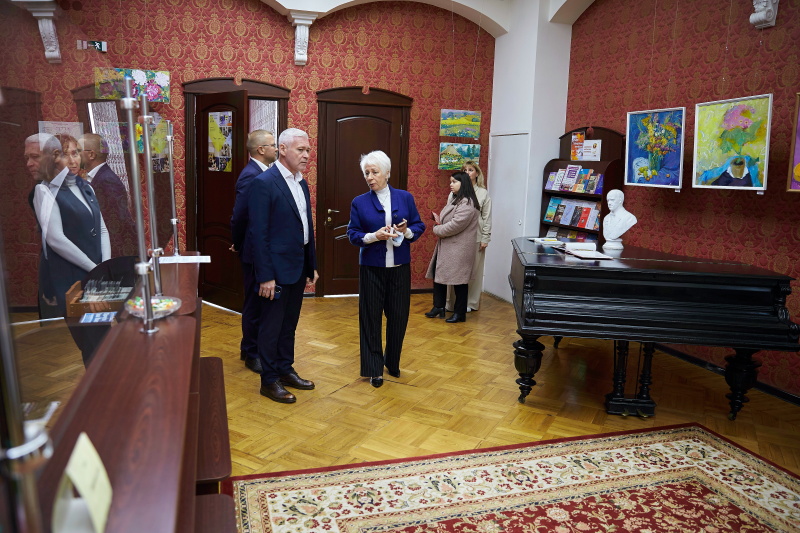 Ігор Терехов привітав працівників бібліотек з професійним святом