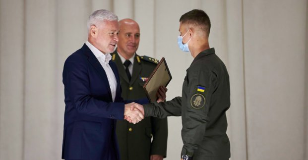 Ігор Терехов вручив нагороди співробітникам Академії Нацгвардії