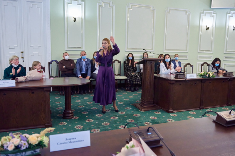 У міськраді вручили нагороди матерям-героїням
