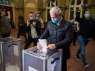 Ігор Терехов проголосував на виборах міського голови