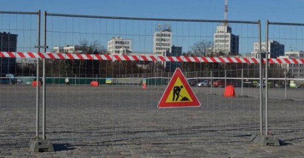 На площі Свободи обмежується рух транспорту