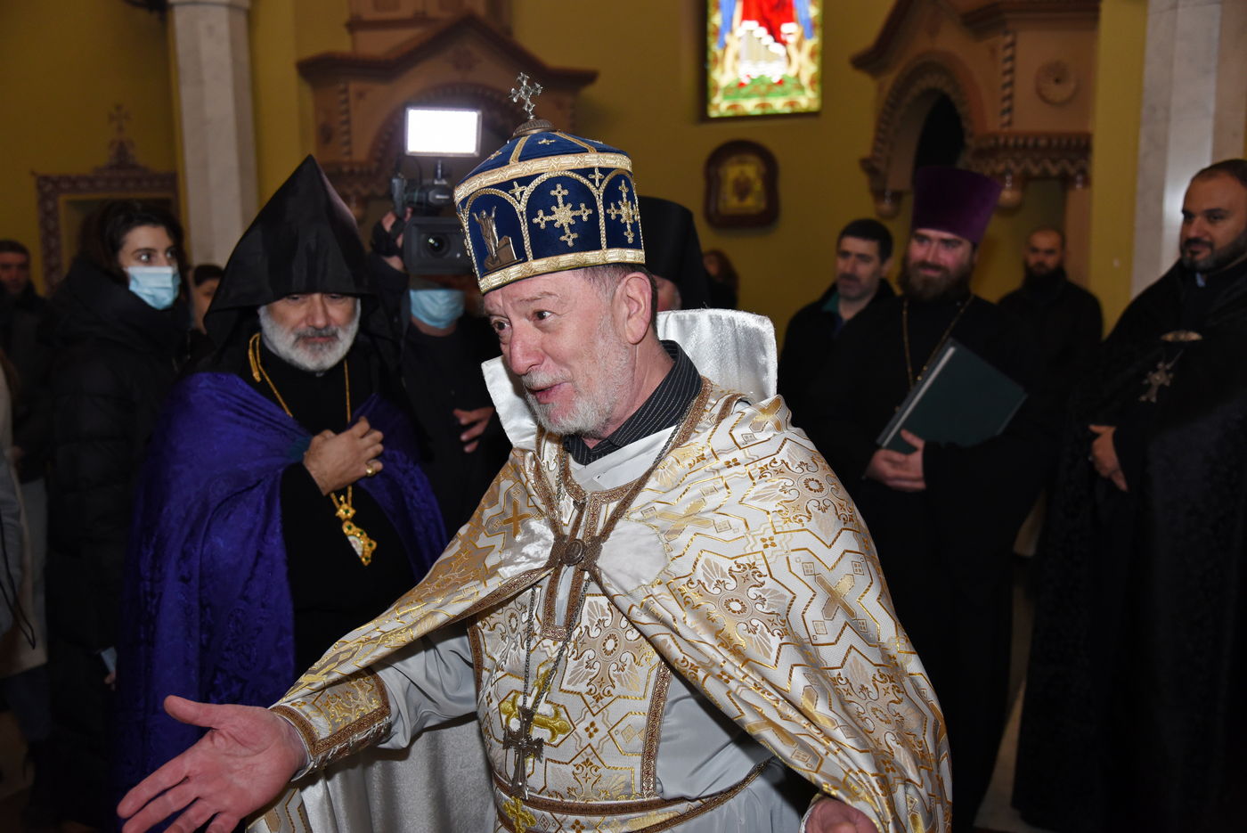 Настоятелю Вірменської церкви подякували за службу у Харкові