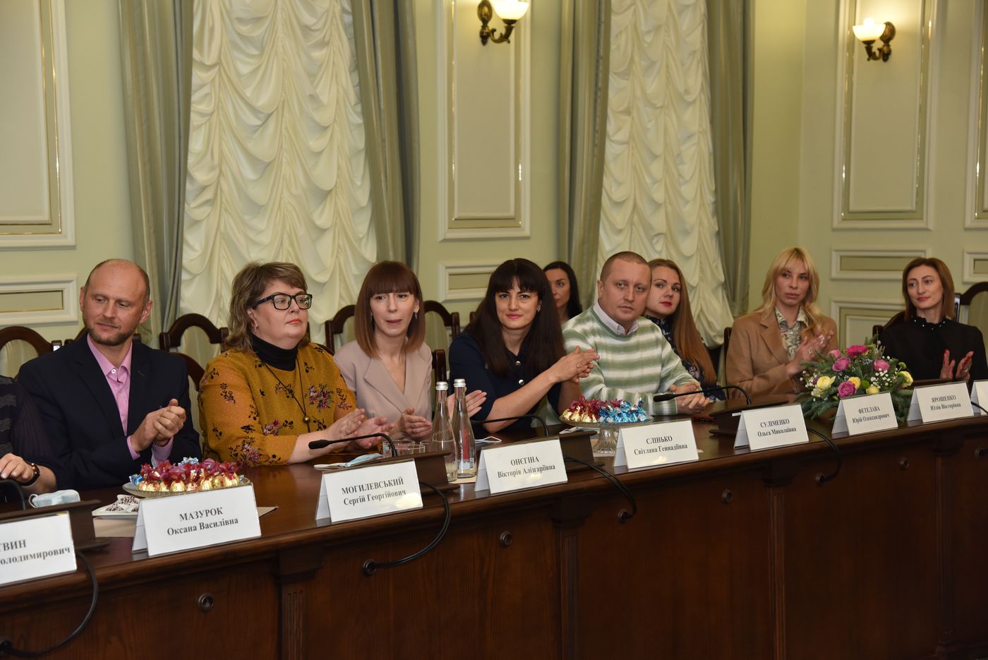 Представникам органів місцевого самоврядування вручили грамоти