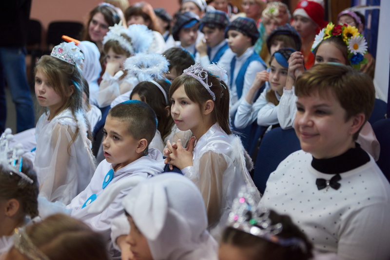 Міський голова вітає дітей із прийдешніми святами