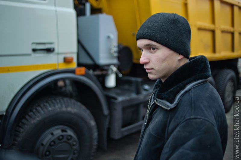 У Харкові закупили дві нові снігоприбиральні машини