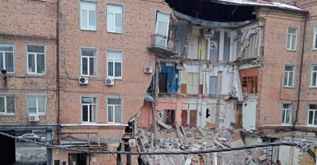 Будівля на проспекті Гагаріна обвалилася через незаконне будівництво