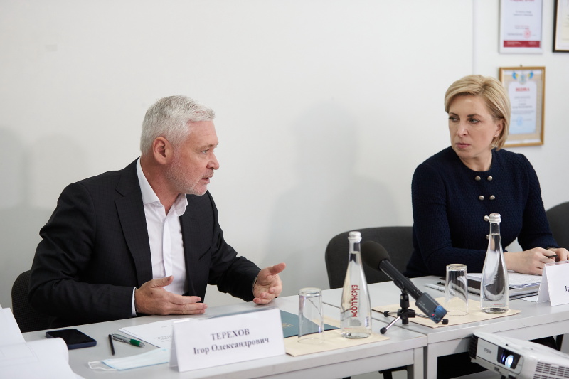 Ігор Терехов презентував проєкт реконструкції модульного містечка для вимушених переселенців