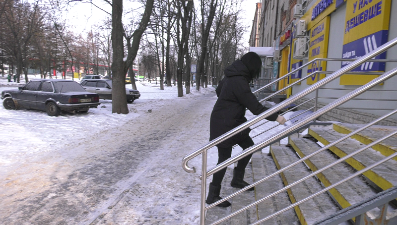 У Харкові перевіряють, як підприємці прибирають територію біля своїх магазинів