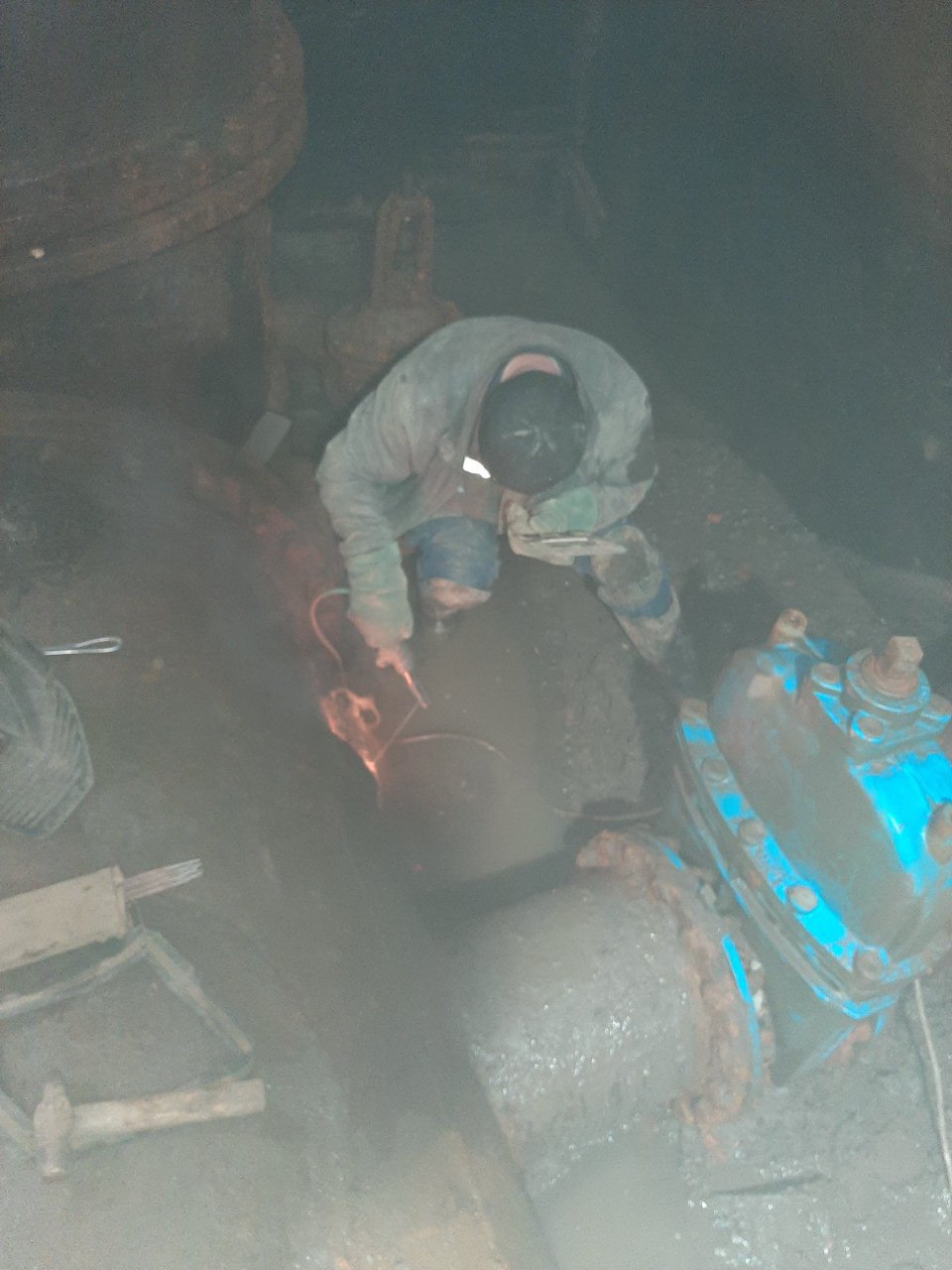 У Новобаварському районі відновлюють подачу води