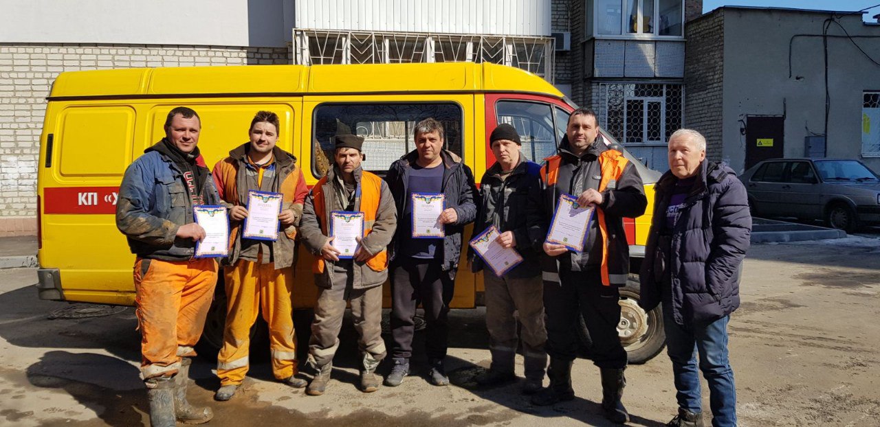У Новобаварському районі відновлюють подачу води