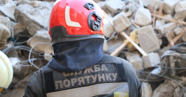 Підрозділи ДСНС продовжують гасити пожежі у житлових будинках