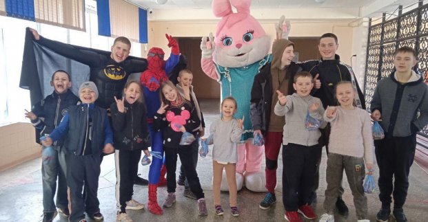 На станціях метро проводять спектаклі для дітей