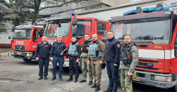 Харківським рятувальникам передали три пожежні машини