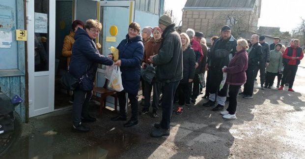 Мешканцям приватного сектору доставляють гуманітарну допомогу 