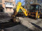 Робітники «Тепломереж» ремонтують пошкоджені трубопроводи