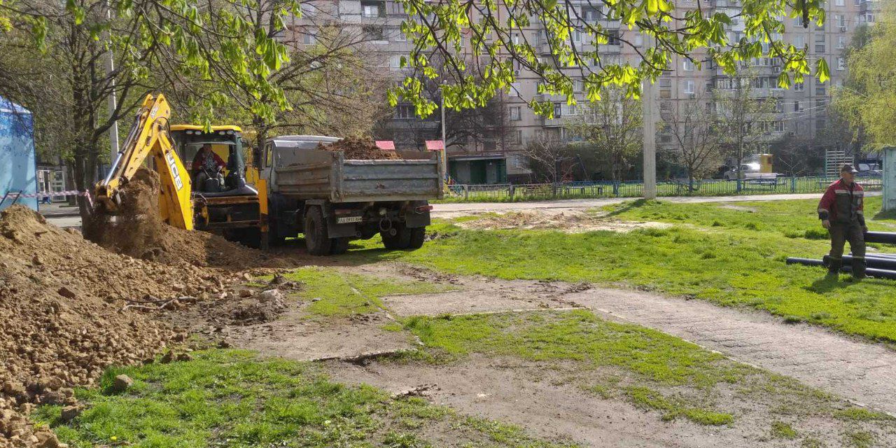 У Харкові оперативно усувають пошкодження на водоводах та контролюють стоки