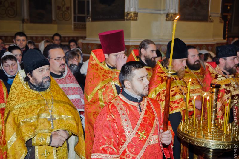 Десниця святого великомученика Димитрія Солунського прибула до Харкова