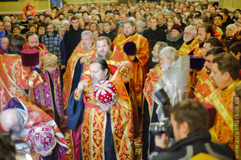 Десниця святого великомученика Димитрія Солунського прибула до Харкова