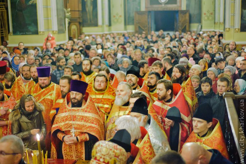 Десниця святого великомученика Димитрія Солунського прибула до Харкова