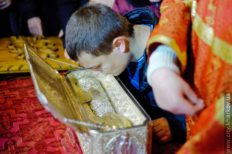 Десниця святого великомученика Димитрія Солунського прибула до Харкова