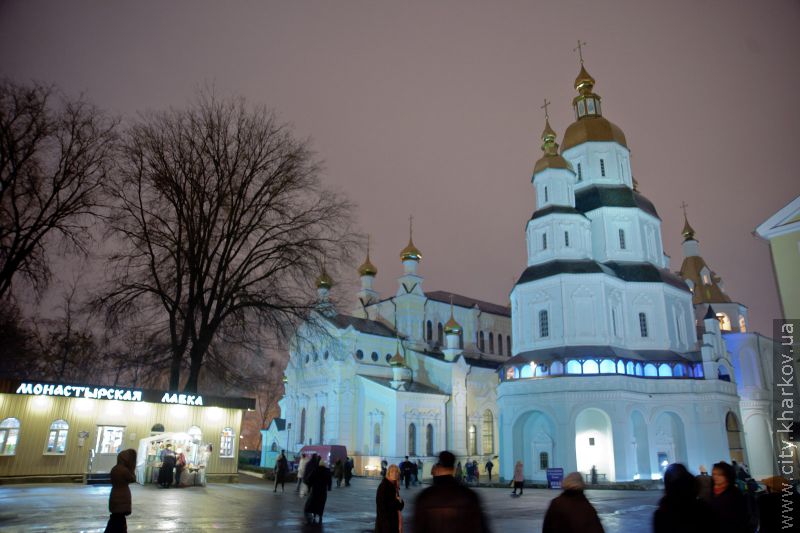 Десниця святого великомученика Димитрія Солунського прибула до Харкова