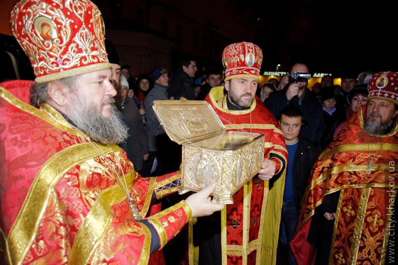 Десниця святого великомученика Димитрія Солунського прибула до Харкова