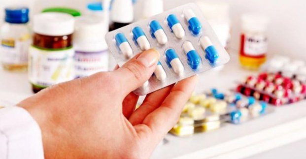 Батьківська рада передала медичні препарати харківським лікарням