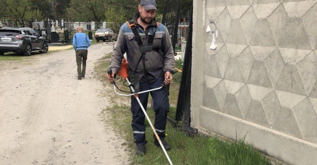 У Харкові стежать за порядком на територіях поховань