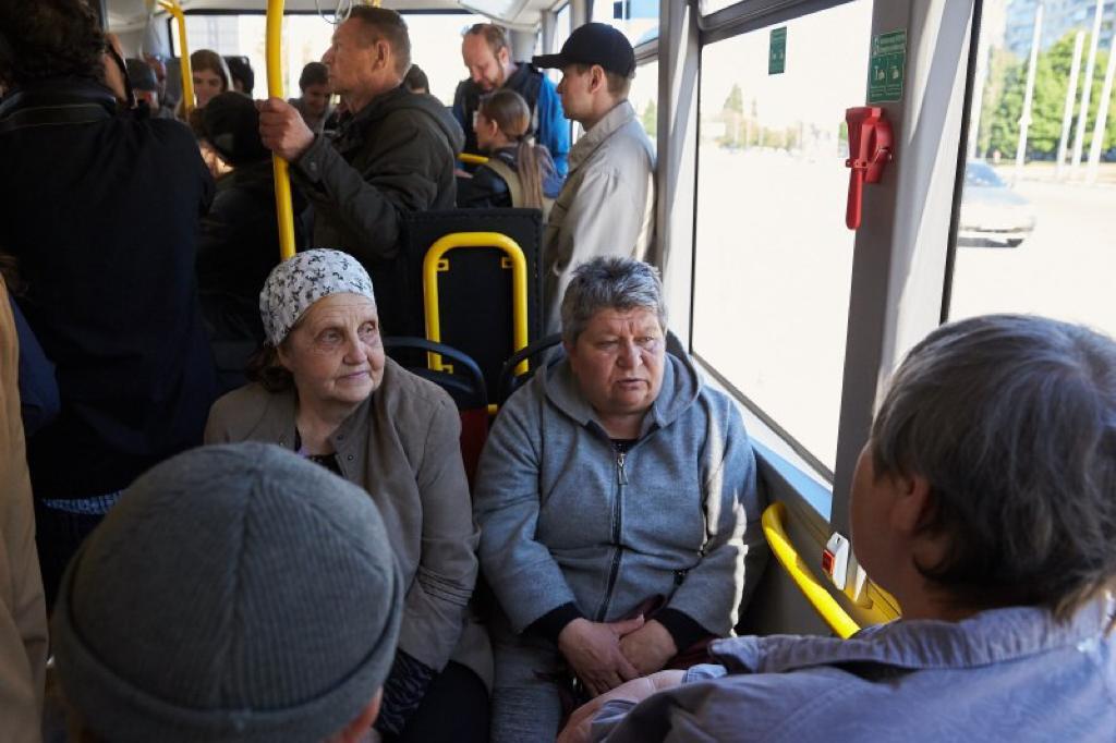 У Харкові почали курсувати автобуси та тролейбуси