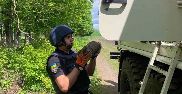Харківські піротехніки за добу знешкодили 16 ворожих боєприпасів