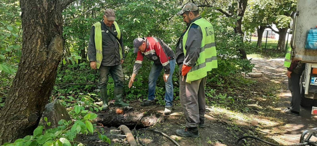 У місті відновлюють зруйновані водоводи