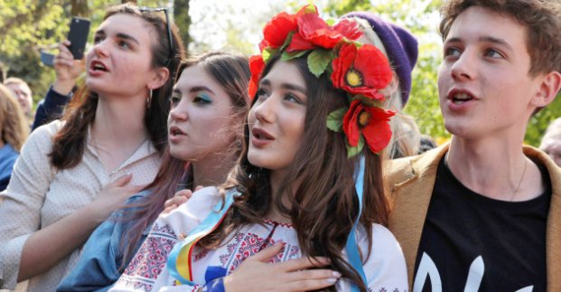 Педагогів запрошують обговорити питання військово-патріотичного виховання молоді 