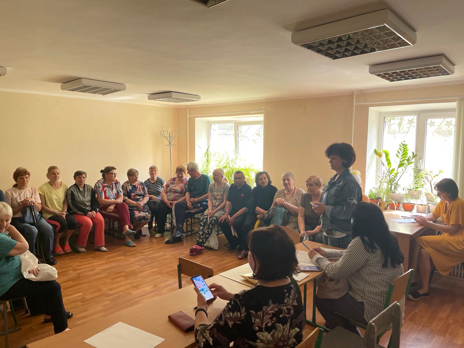 Харків'янам, які живуть у гуртожитках, допомагають соціальні працівники